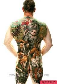 Consiglia un tatuaggio animale con schiena piena personalizzato