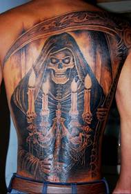 Cool vol met doods-tatoeages