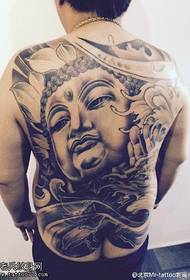 Pilna klasiskā atmosfēra, piemēram, Budas tetovējums