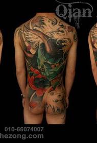 Modele de tatuaj în stil clasic pentru bărbați din spate