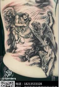 Un model de tatuaj înger din spate este oferit de spectacolul de tatuaje