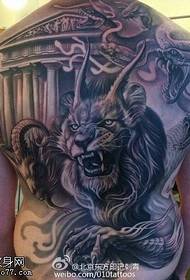 Hela bakre lejon får tatuering mönster