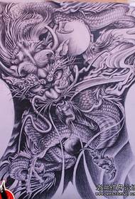 Man tatuering mönster: super dominerande hel rygg dragon tatuering mönster