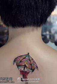 Schoonheid rug kleur vlinder paraplu tattoo patroon