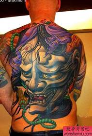 Pom zoo kom cov classic puv-rov qab tattoo