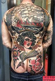 Tattoo Hall suosittelee koko kehon luovaa purjehdushahmon tatuointityötä
