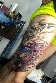 kesayetiya tirê ya pir awkward totem tattoo