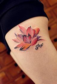 emakumearen hankak kolorea lotus Tatuaje eredua
