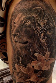 Weifeng dominante Lion King tattoo patroon