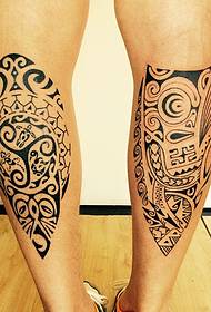 Beine Das gleiche klassische Totem Tattoo Tattoo