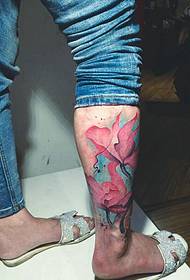 watercolor ຫໍ່ calf ໃບໃບ tattoo tattoo ແມ່ນບຸກຄົນຫຼາຍ