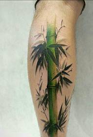 gyönyörű mangosztán, amely a lábakat tetoválás tetoválás