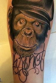 Modellu di tatuaggi di orangutan di vitellu