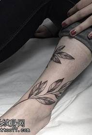 Shank klasični uzorak za tetovažu listova