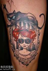 Tattoo jinni yar oo lugta ah