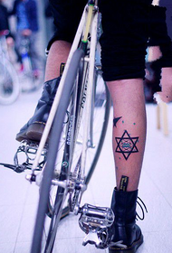 Hexagonal star bull's creative tattoo