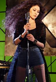 Chen Huilin leg sexy tattoo