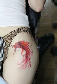 modello di tatuaggio calamaro piccolo colore della ragazza bella