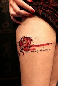 kaki betina klasik pola mawar yang indah Tattoo