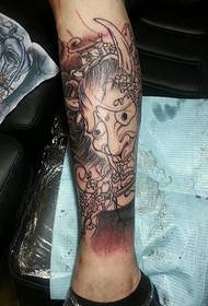 petit tatouage rugby noir et blanc