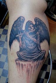 згодна смртна тетоважа 39104 мужјака теле - тетоважа питхон на женском бедру
