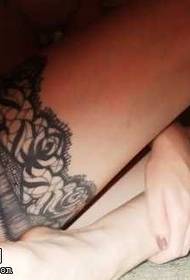 Mfano wa tattoo ya mguu