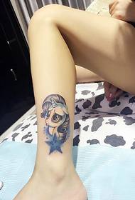 cartoon girl avatar coppia tatuaggio stampa in u vitellu