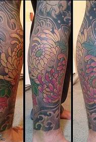 perna gran modelo de tatuaje de crisantemo