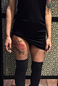 Modèle de tatouage Rose Legs au point de croix