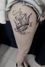 woman's leg fashion trend of the crown tattoo picture