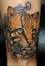 motif de tatouage léopard tendance classique jambe