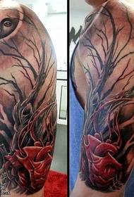 Brazo corazón vida corazón tatuaje patrón