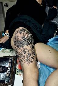 pola tato Peony Tangshi