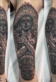 Modello di tatuaggio tatuato Maori