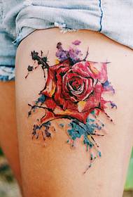 frumusețe coapă splash cerneală tatuaj trandafir