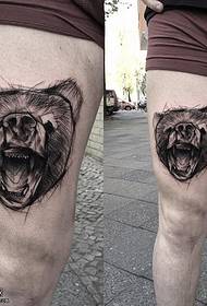 Modello di tatuaggio orso linea coscia