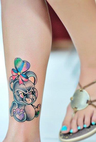 ομορφιά πόδι κρύσταλλο κούκλα μοτίβο τατουάζ κούκλα