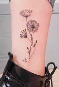 kalf zwarte en witte bloemen Tattoo-foto's zijn erg mooi