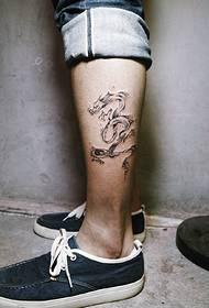 leg nga itom ug puti nga dragon totem tattoo 39777-taas nga gitas-on nga modelo nga sulat z nga sumbanan nga tattoo sa pamatasan