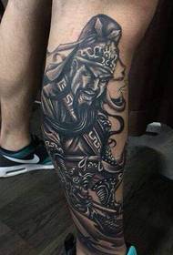 bella parte della parte del polpaccio del secondo tatuaggio totem