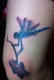 realistyczny wzór tatuażu owadów