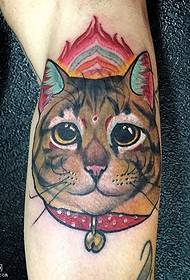 Calf painted rich cat tattoo pattern