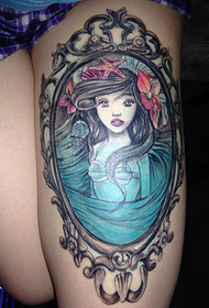 tatuaggio gamba bella ragazza