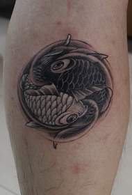 bovido taiji yin kaj yang fiŝo tatuaje ŝablono