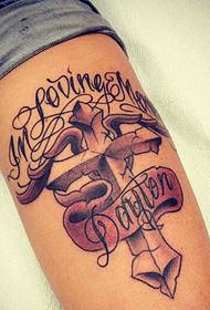 tatuaggio croce inglese in pelle di vitello