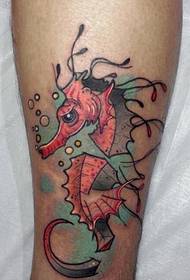 uzorak tetovaža hipokampusa tele u boji tele