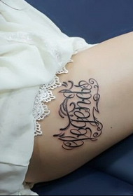 vajzat këmbët lule trupi tatuazh alfabeti anglisht anglisht
