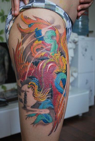 Schéinheetsbenen Gorgeous Kuckt Phoenix Tattoo Muster