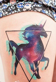 Láb színű csillagos ló tetoválás minta