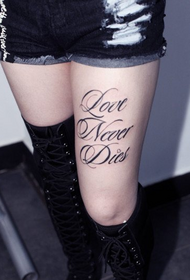 disegno del tatuaggio inglese cool gamba